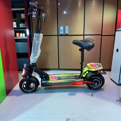 صورة سكوتر الوحش الكهربائي M4B قوة 48 فولت